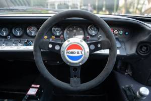 Image 16/32 of Ford GT40 (1965)