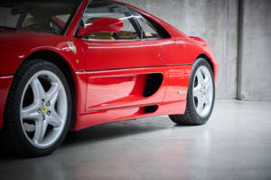 Immagine 55/99 di Ferrari F 355 Berlinetta (1997)