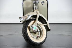 Immagine 10/50 di Innocenti Lambretta 150 D (1956)