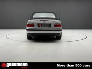 Image 9/15 of BMW 320i (1998)