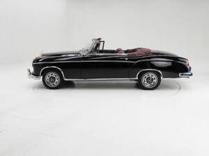 Immagine 5/15 di Mercedes-Benz 220 S Cabriolet (1959)