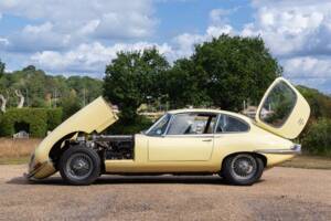 Image 25/40 de Jaguar Type E 4.2 (1966)