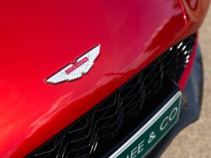 Image 14/80 of Aston Martin Vanquish Zagato (2017)