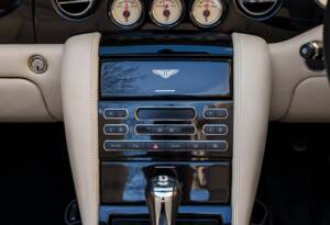 Bild 18/27 von Bentley Azure (2007)