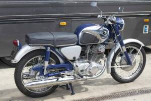 Image 3/39 of Honda CB 72 (1960)