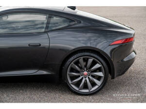 Bild 23/29 von Jaguar F-Type S (2015)