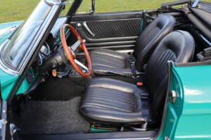 Image 30/50 of Alfa Romeo 1750 Spider Veloce (1969)
