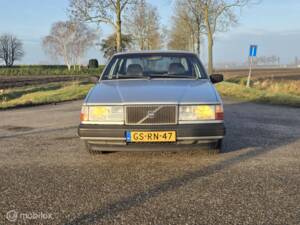 Bild 5/31 von Volvo 940 2.3i (1993)