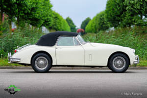 Imagen 39/51 de Jaguar XK 150 DHC (1959)
