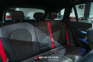 Image 18/23 of Mercedes-Benz GLC 63 S AMG 4MATIC+ (2020)