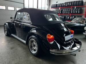 Image 10/41 de Volkswagen Coccinelle 1303 LS (1974)