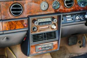 Afbeelding 30/50 van Rolls-Royce Corniche I (1977)