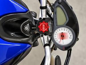 Immagine 6/11 di MV Agusta Brutale 910 R (2007)