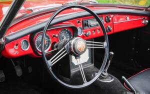 Image 26/39 de MG MGB (1964)