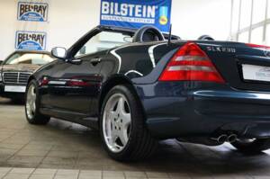 Bild 11/46 von Mercedes-Benz SLK 230 Kompressor (1997)