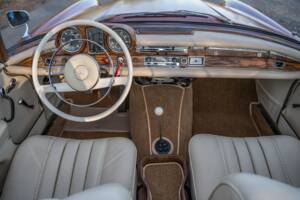 Afbeelding 12/14 van Mercedes-Benz 220 SE b (1963)