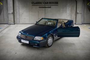 Image 33/100 de Mercedes-Benz SL 280 (1995)