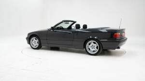 Image 4/15 of BMW 325i (1993)