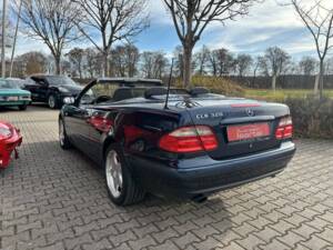 Afbeelding 30/34 van Mercedes-Benz CLK 320 (1999)