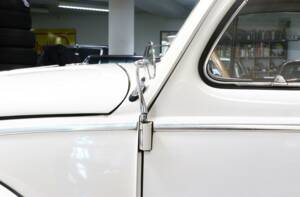 Image 11/44 of Volkswagen Beetle 1200 Export "Oval" (1956)