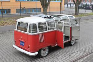 Bild 34/34 von Volkswagen T1 Samba 1.2 (1961)