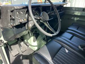 Bild 20/39 von Land Rover 88 (1984)