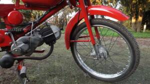 Immagine 22/41 di Moto Guzzi Motoleggera 65 (1952)