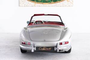 Image 7/36 of Mercedes-Benz 300 SL Roadster (1961)