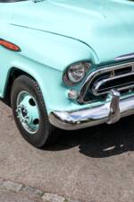 Bild 13/34 von Chevrolet 3100 ½-ton (1957)