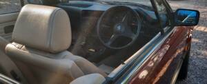 Bild 25/33 von BMW 318i (1993)