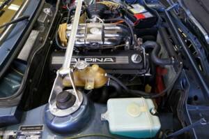 Image 51/56 of BMW 323i (1980)