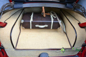 Image 30/50 of FIAT 500 C Topolino (1952)