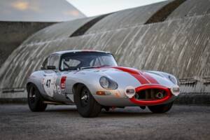 Immagine 11/50 di Jaguar E-Type 3.8 (1962)
