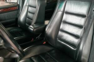 Image 3/32 of Mercedes-Benz 500 E (1992)