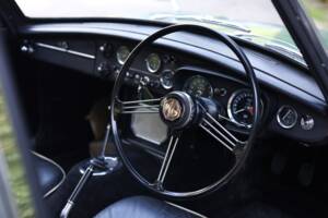 Bild 7/50 von MG MGB GT (1967)