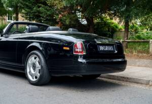 Image 17/35 of Rolls-Royce Phantom DHC (2008)