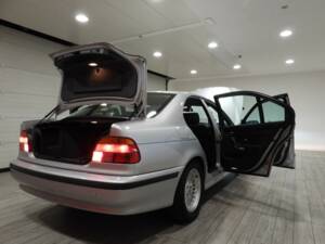 Image 13/15 de BMW 523i (1998)