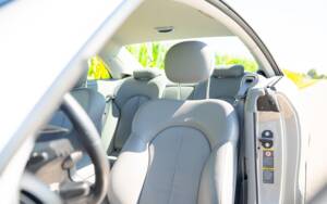 Image 32/49 of Mercedes-Benz CLK 280 (2006)