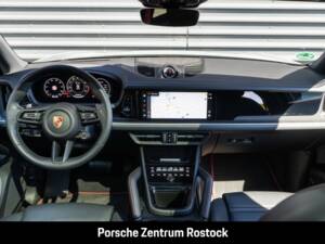 Bild 16/31 von Porsche Cayenne Coupé E-Hybrid (2026)