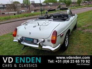 Immagine 6/33 di MG MGB (1978)