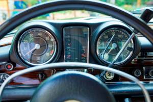 Imagen 165/199 de Mercedes-Benz 280 SE 3,5 (1971)