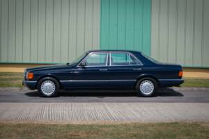 Bild 3/29 von Mercedes-Benz 300 SE (1990)