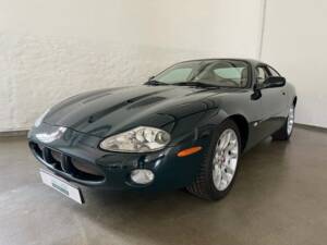 Image 1/26 of Jaguar XKR (2000)