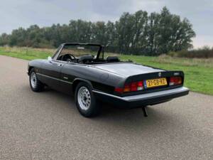 Bild 6/8 von Alfa Romeo 1.6 Spider (1986)