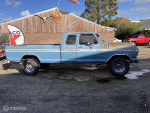 Image 5/44 of Ford F-250 (1978)