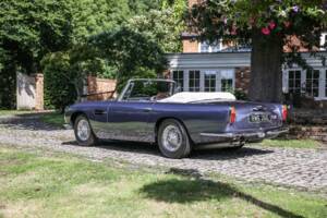 Image 28/30 de Aston Martin DB 6 Volante (1967)