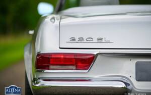 Image 15/49 of Mercedes-Benz 230 SL (1964)