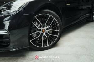 Image 11/25 of Porsche Panamera 4 E-Hybrid (2022)