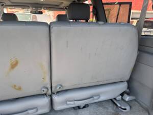 Image 25/28 of Toyota Land Cruiser J 100 V8 (2002)