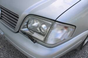 Image 15/50 of Mercedes-Benz SL 320 (2001)